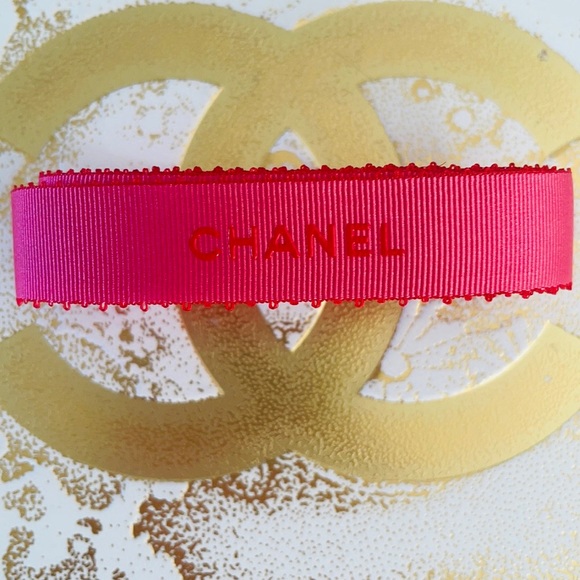 CHANEL Magenta Color Embossed Ribbon - Picture 5 of 10